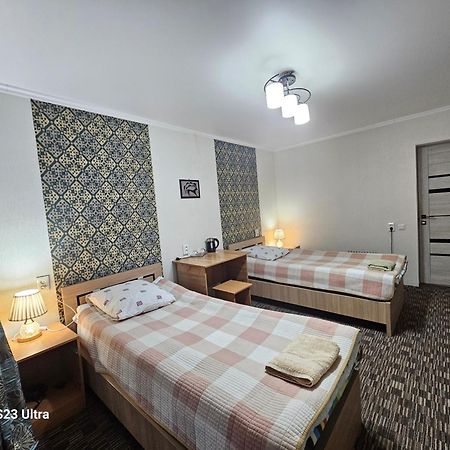 Guest House Mira Kochkor Kültér fotó