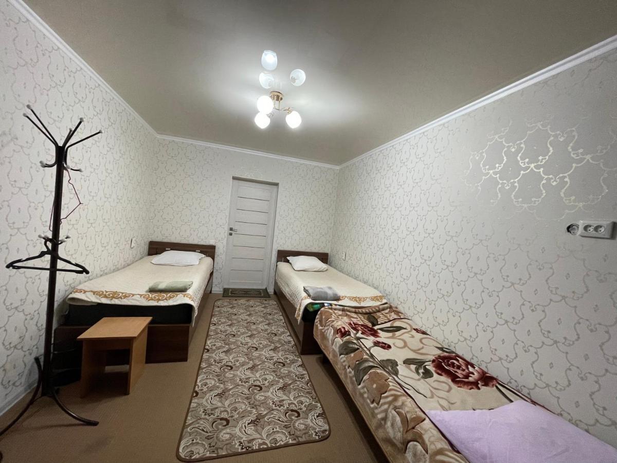 Guest House Mira Kochkor Kültér fotó