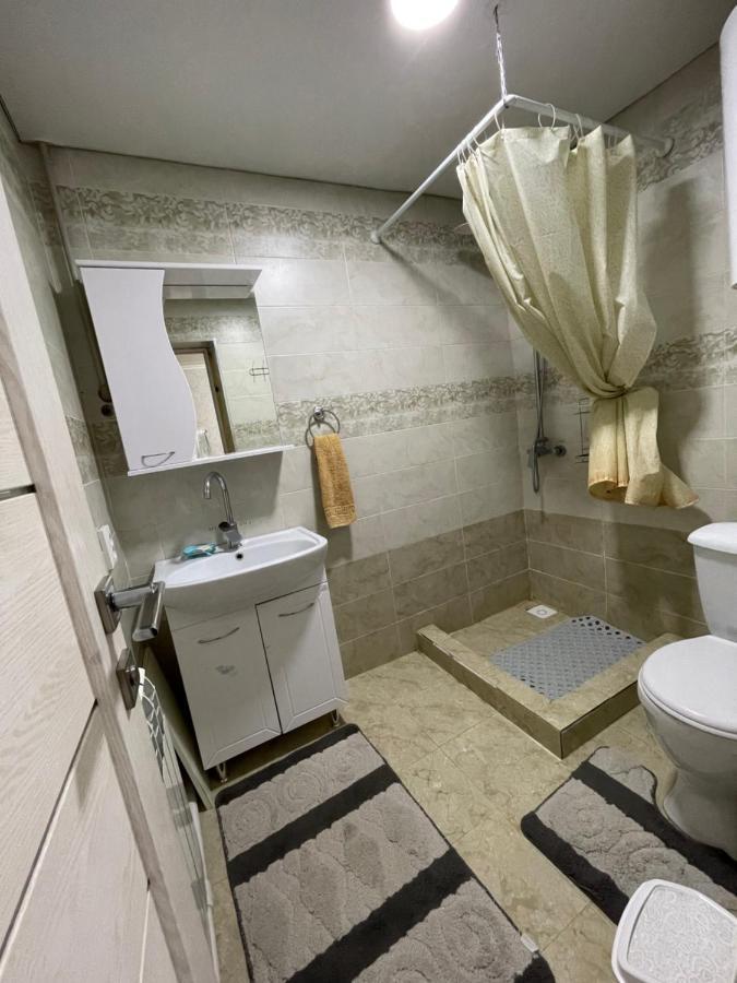 Guest House Mira Kochkor Kültér fotó
